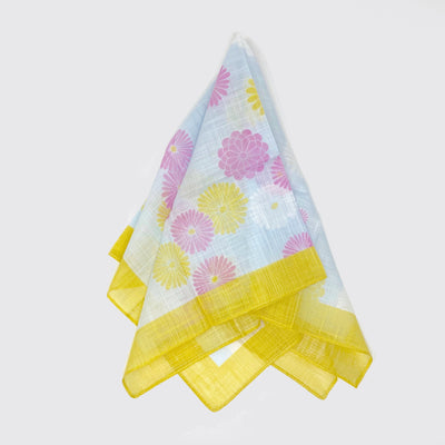 Light bandana - Chrysanthemum pulled in the center and splayed.